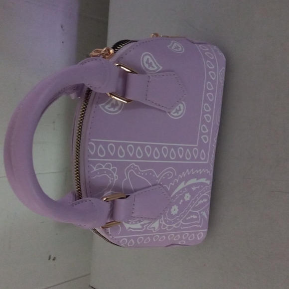 2 PC set - Picture 2 of 6